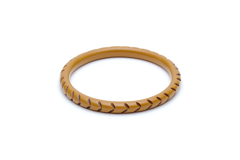 Splendette Narrow Almond Carved Duchess Bangle