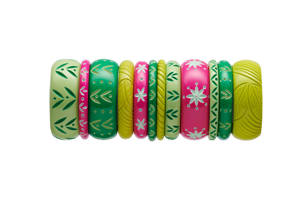 Narrow Spring Carved Bangle