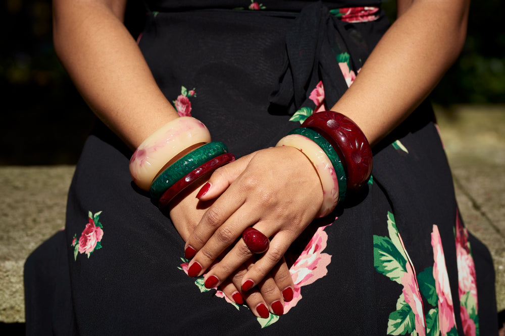 Wide Golden Burgundy Fakelite Duchess Bangle