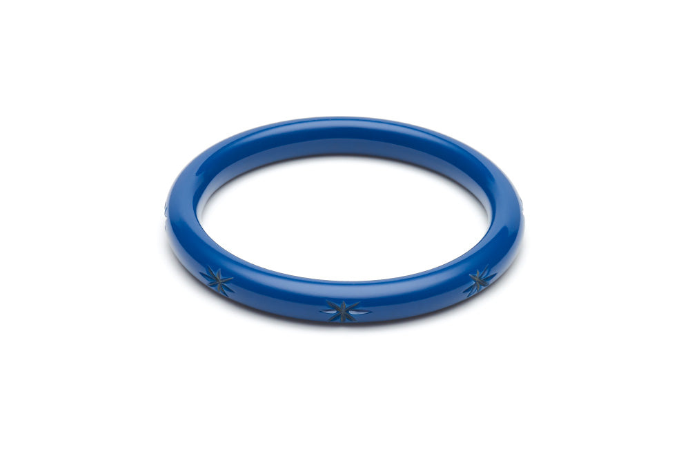 Retro style narrow duchess bangle in twilight