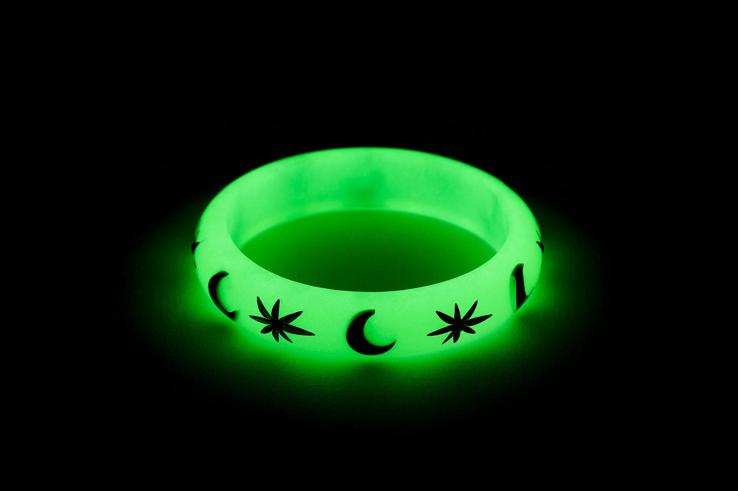 Midi Serpent Moon Bangle