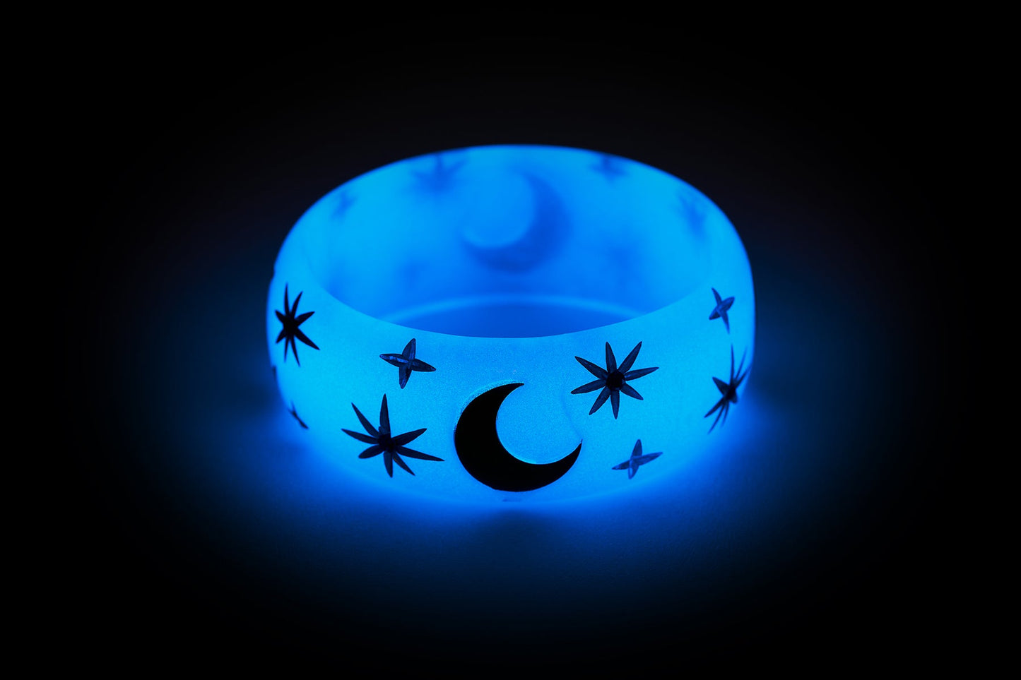 Wide Wolf Moon Bangle