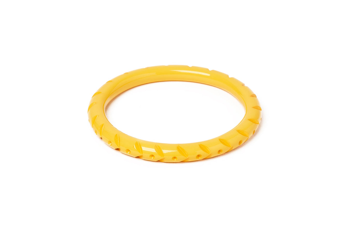 Splendette vintage inspired 1940s style carved yellow pastel fakelite large size Narrow Primrose Duchess Bangle