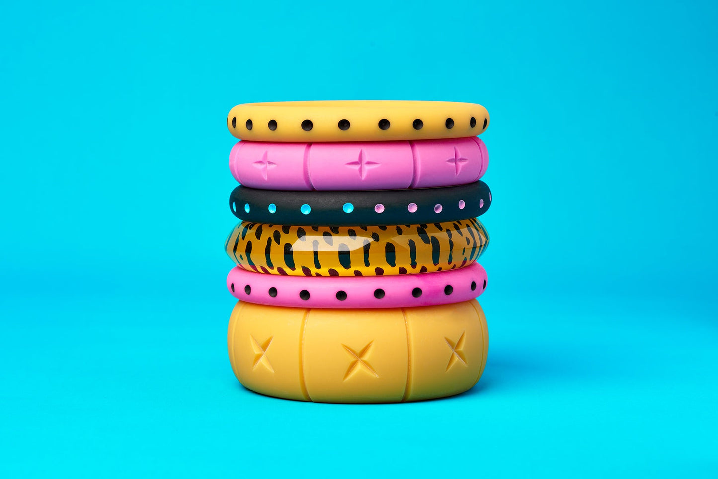 Wide Pineapple Matte Bangle