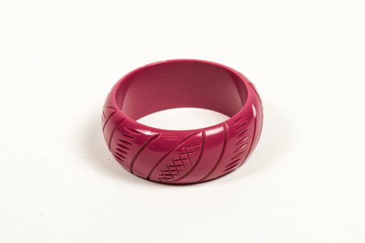 Wide Deep Fuchsia Fakelite Bangle