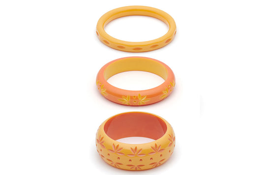 Splendette vintage inspired 1950s Bakelite style peachy yellow Duotone fakelite Honeysuckle and Freesia Set of 3 Carved Bangles