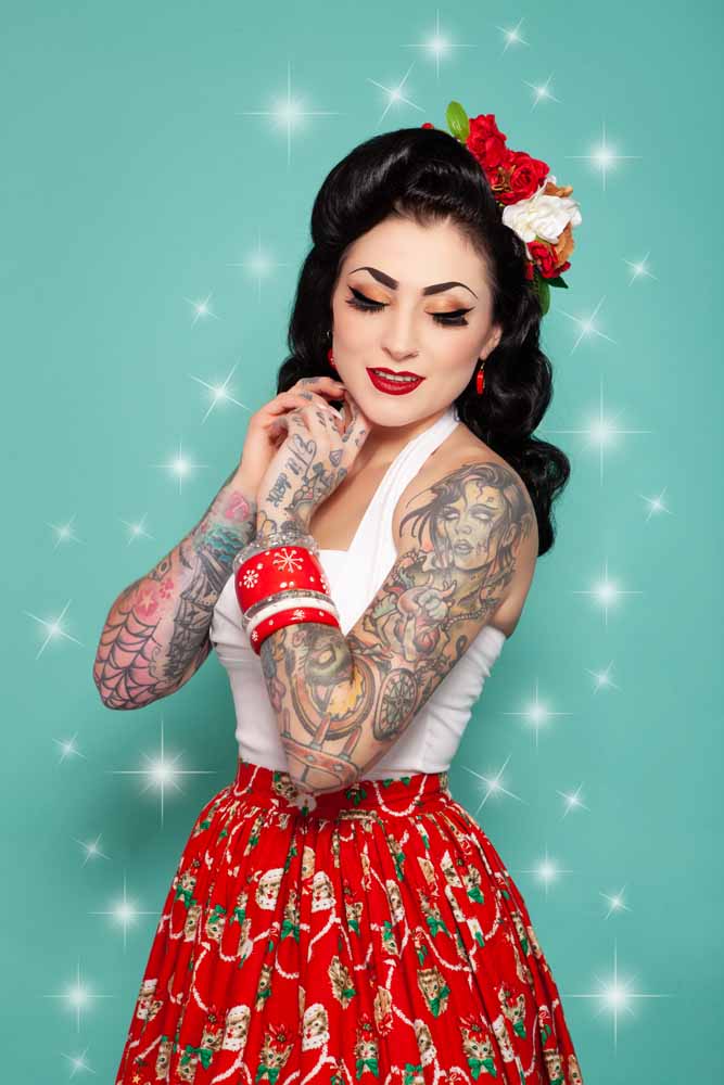 Tonttu Red Extra Wide Atomic Snowflake Duchess Bangle