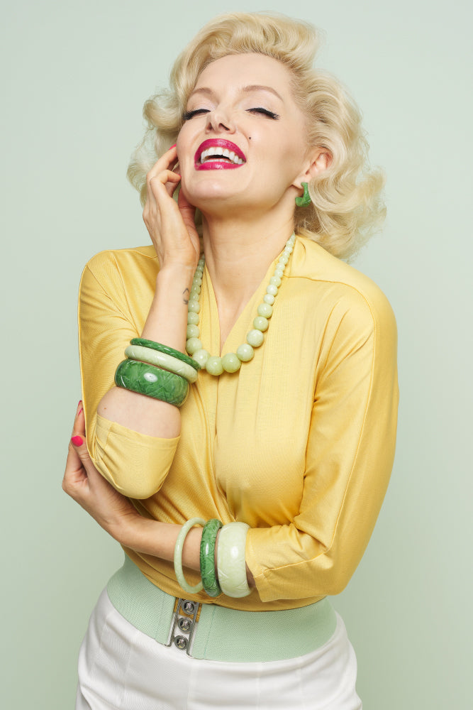 Marilyn Monroe lookalike Suzie Kennedy in Sage bangles