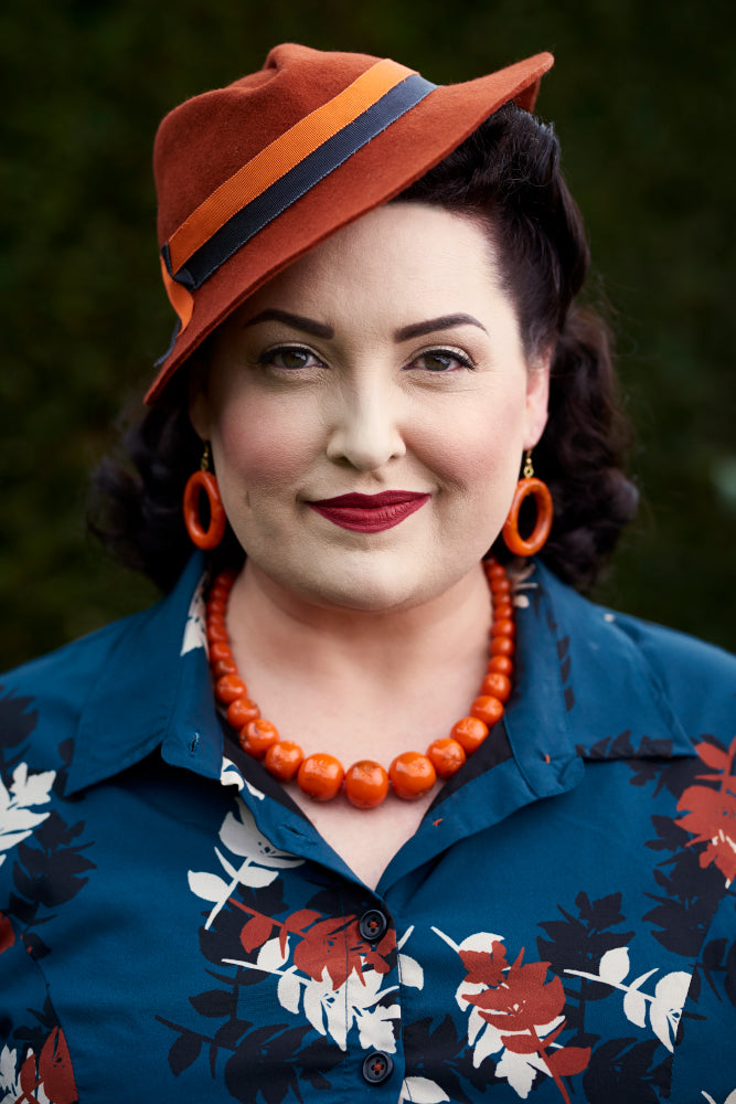 Fox Fakelite Bead Necklace