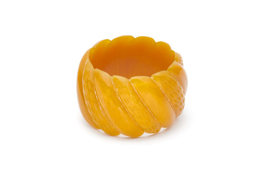Splendette vintage inspired 1940s style carved yellow Chunky Golden Mustard Fakelite Bangle in Maiden size