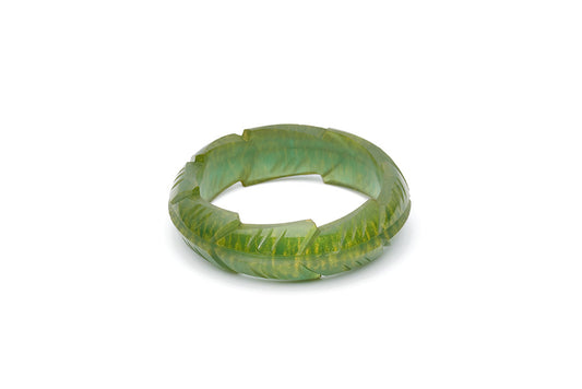 Splendette vintage inspired 1940s style carved green Midi Golden Olive Fakelite Bangle in Maiden size