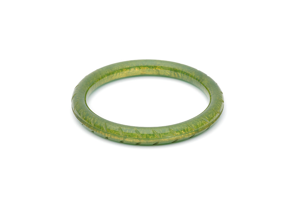 Splendette vintage inspired 1940s style carved green Narrow Golden Olive Fakelite Bangle in Duchess size