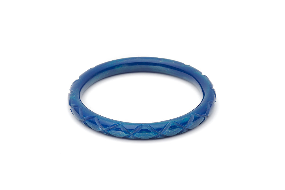 Splendette vintage inspired 1940s style carved blue Narrow Golden Ink Fakelite Bangle in Duchess size