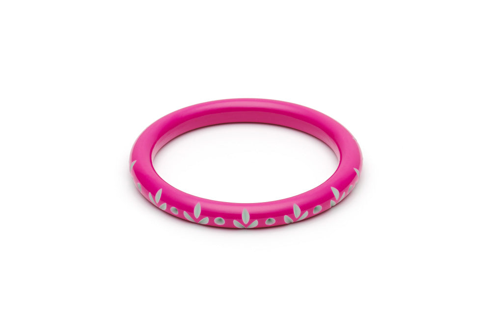 Splendette Narrow Flamingo Carved Bangle