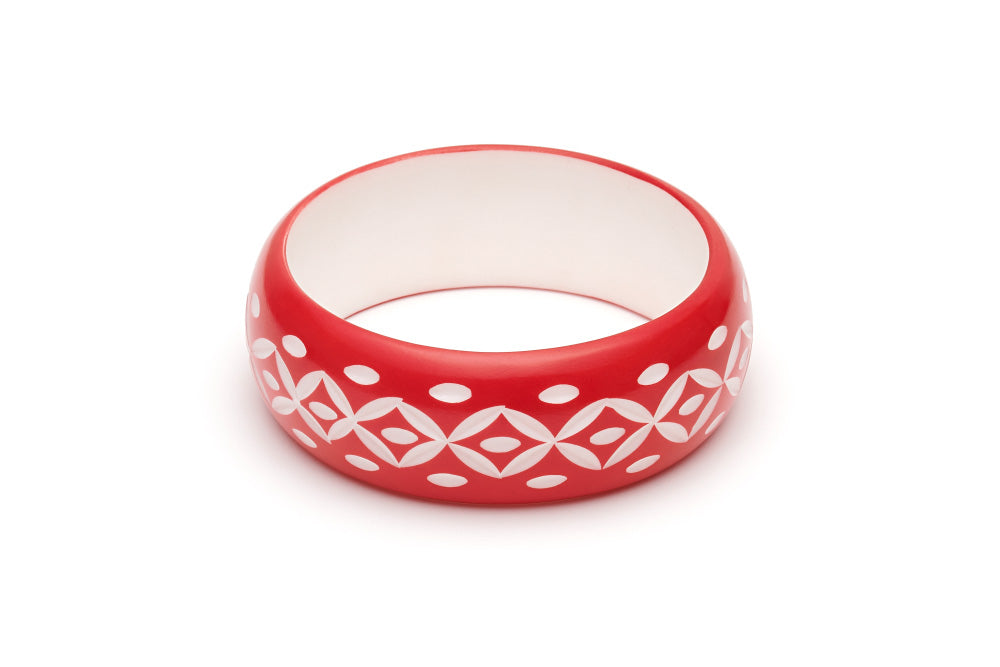 Splendette Wide Lover Carved Duchess Bangle