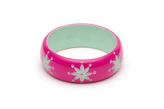 Splendette Wide Flamingo Carved Duchess Bangle