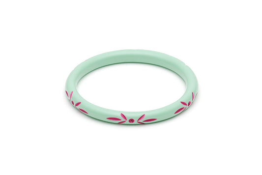 Narrow Parrot Carved Duchess Bangle