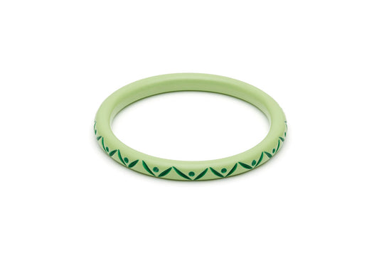 Splendette Narrow Spring Carved Bangle