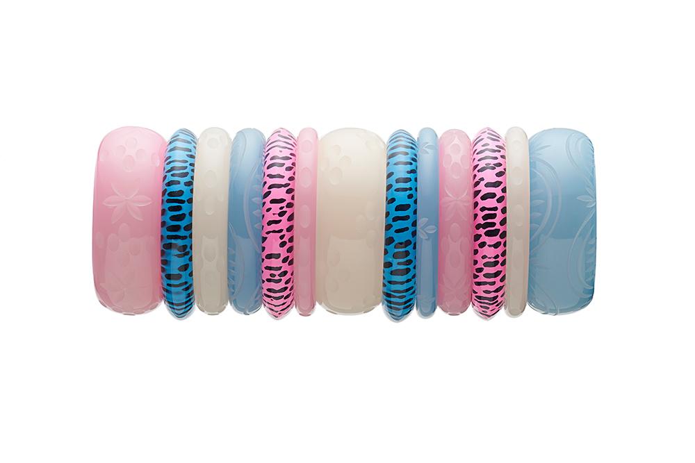 Narrow Frosty Fakelite Maiden Bangle