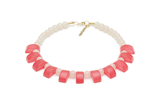 Rose Fakelite Bead Necklace