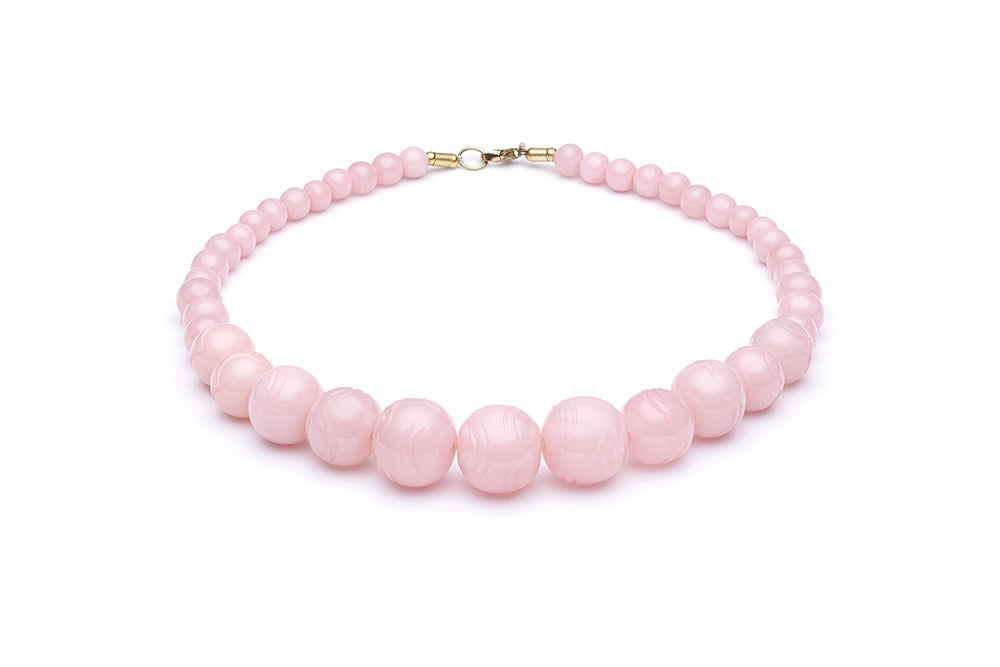 1950s Style Bead Necklace in Pale Peach