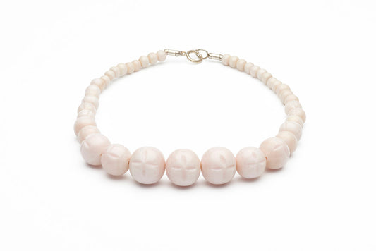 Carved Daisy White Fakelite Beads