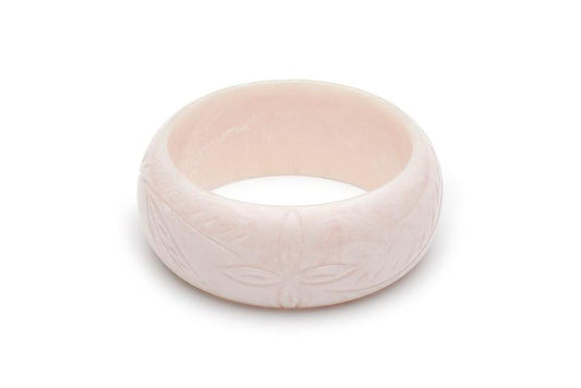 Wide Daisy White Fakelite Duchess Bangle