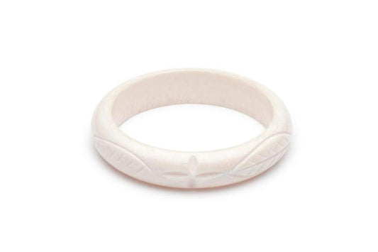 Midi Daisy White Fakelite Duchess Bangle
