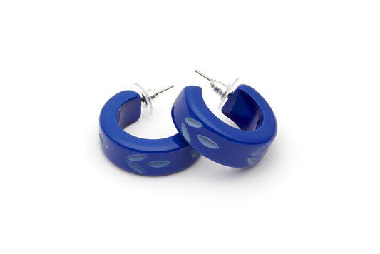 Splendette vintage inspired 1950s style Spring 2021 blue Duotone fakelite Cornflower Carved Hoop Earrings
