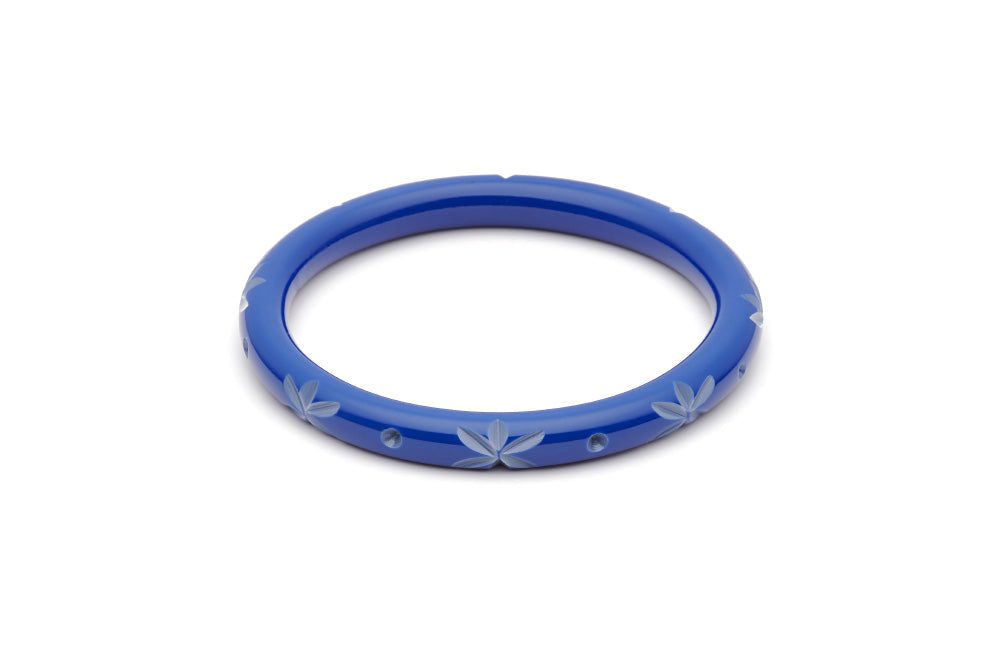 Splendette vintage inspired 1950s style Spring 2021 blue Duotone fakelite Narrow Cornflower Carved duchess Bangle