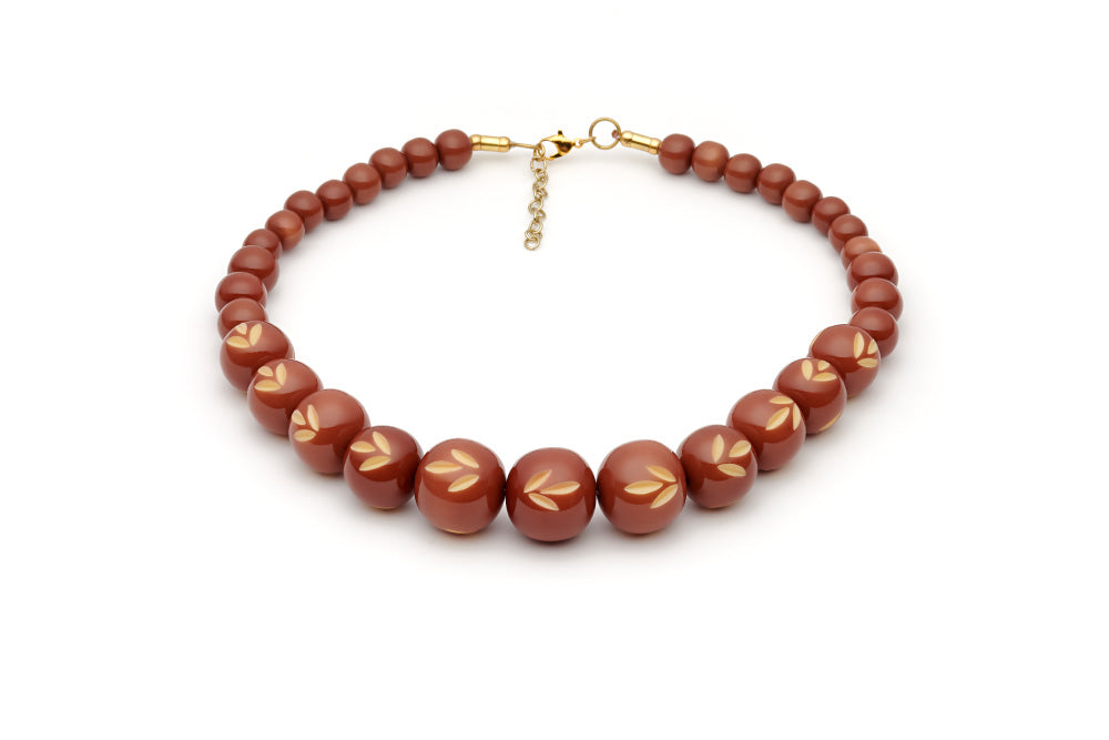 Splendette vintage inspired 1950s style brown carved Duotone fakelite Café Carved Bead Necklace