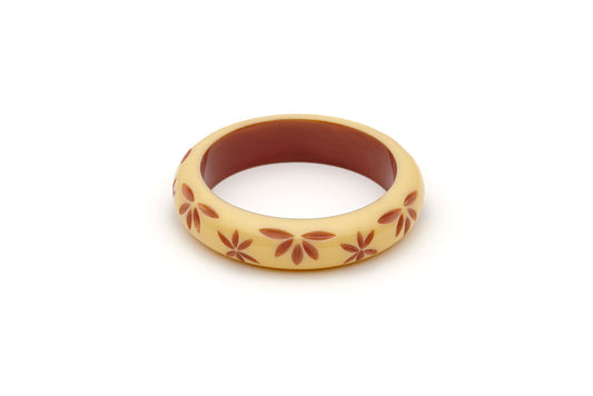 Splendette vintage inspired 1950s style cream carved Duotone fakelite Midi Lait Carved Bangle in Maiden size