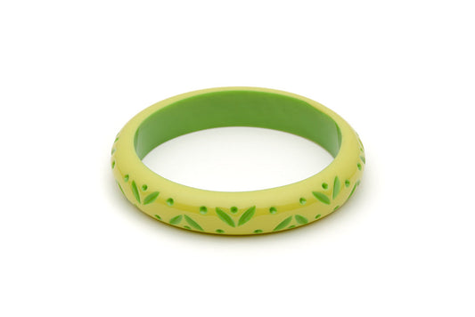 Splendette vintage inspired 1950s style Spring 2021 bright green Duotone fakelite Midi Zest Carved Bangle in Duchess size