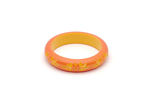 Splendette vintage inspired 1950s Bakelite style peachy orange Duotone fakelite Midi Freesia Carved Bangle in Maiden size