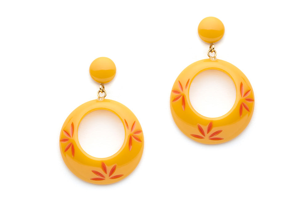 Splendette vintage inspired 1950s Bakelite style peachy yellow Duotone fakelite Honeysuckle Carved Drop Hoop Earrings