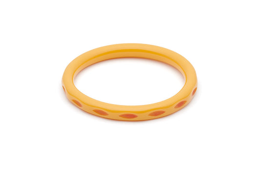 Splendette vintage inspired 1950s Bakelite style peachy yellow Duotone fakelite Narrow Honeysuckle Carved Bangle in Duchess size