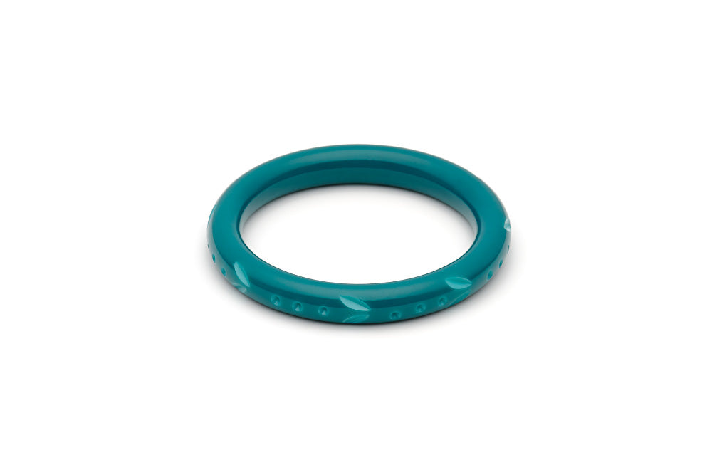 Splendette vintage inspired 1950s style teal Duotone fakelite Narrow Dragonfly Carved Bangle in Maiden size