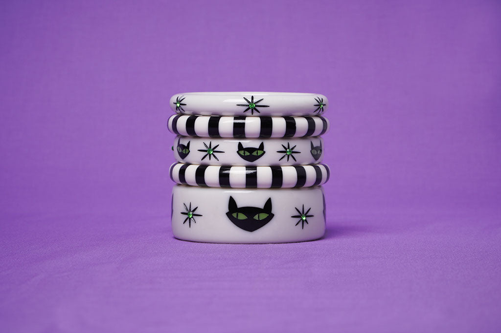 Narrow Black Cat Bangle