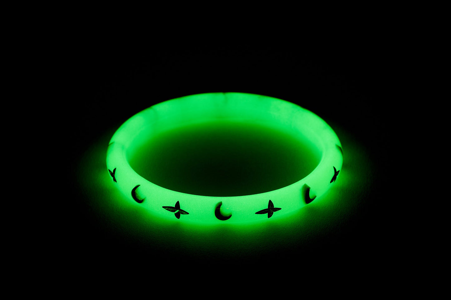 Narrow Serpent Moon Duchess Bangle