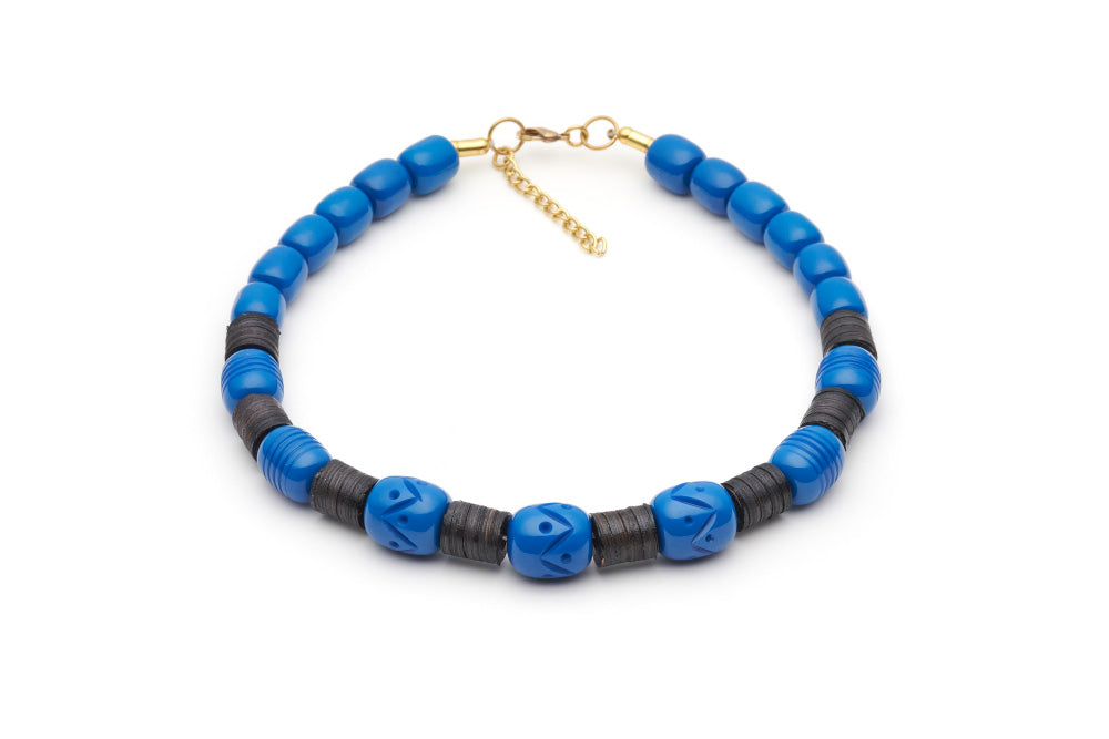 Splendette vintage inspired 1940s 1950s holiday vacation style carved blue fakelite Pacific Dark Cane Bead Necklace