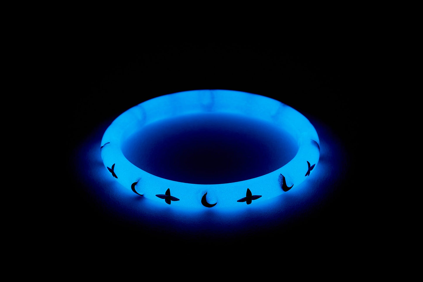 Narrow Wolf Moon Duchess Bangle