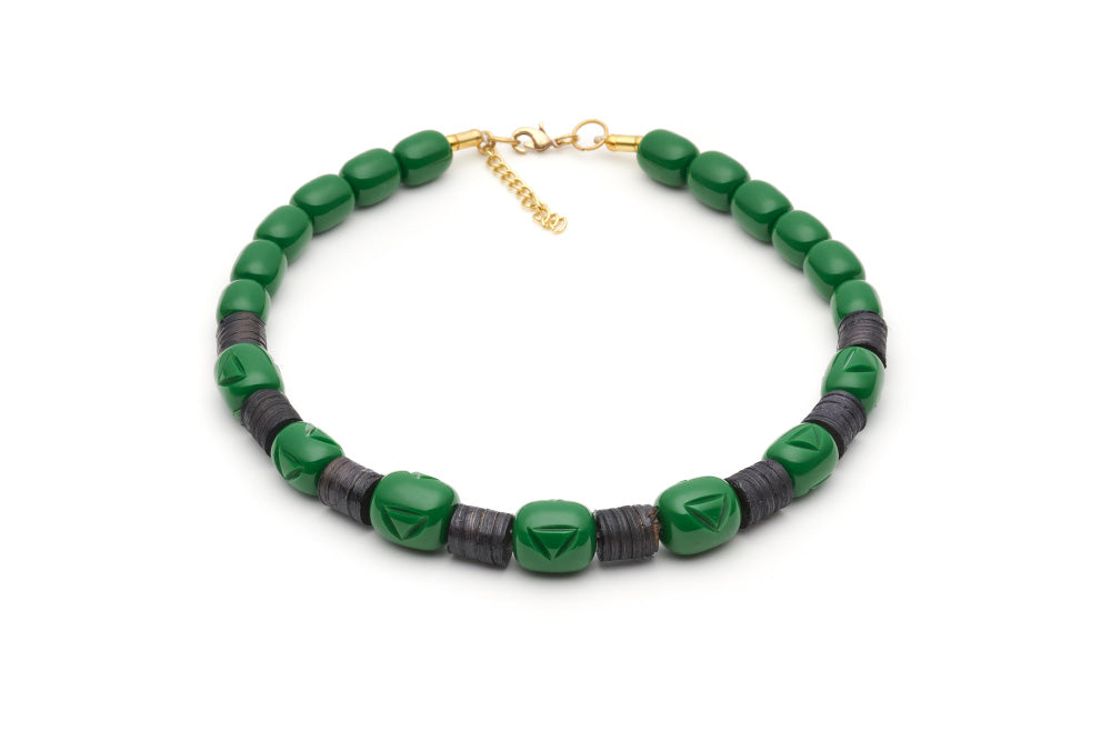 Splendette vintage inspired 1940s 1950s Bakelite style carved green fakelite Parakeet Dark Cane Bead Necklace