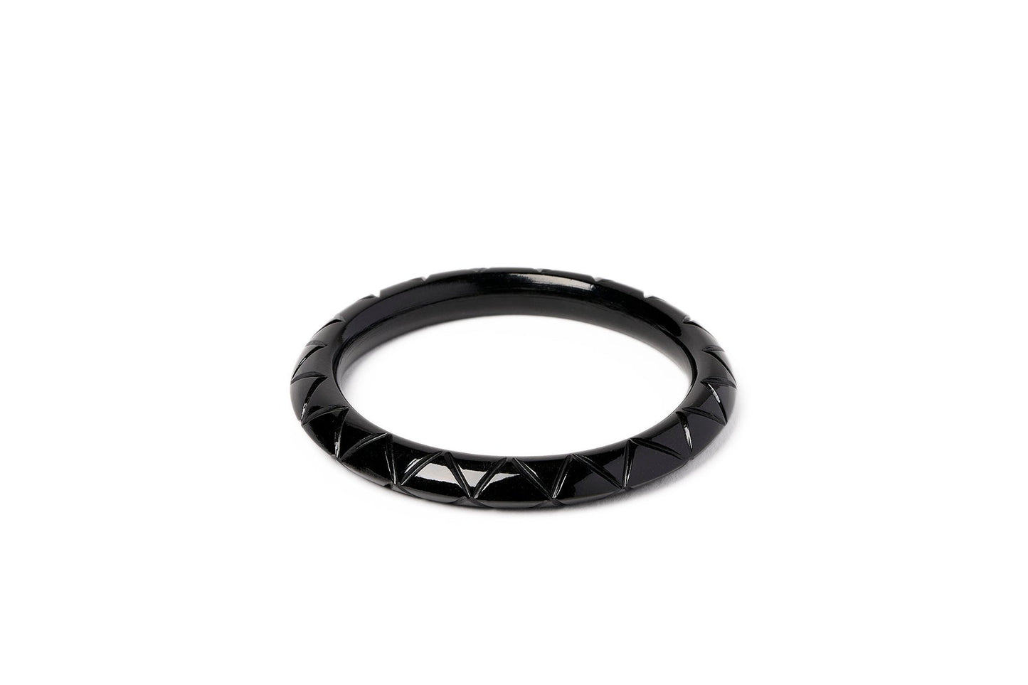 Narrow Obscura Bangle