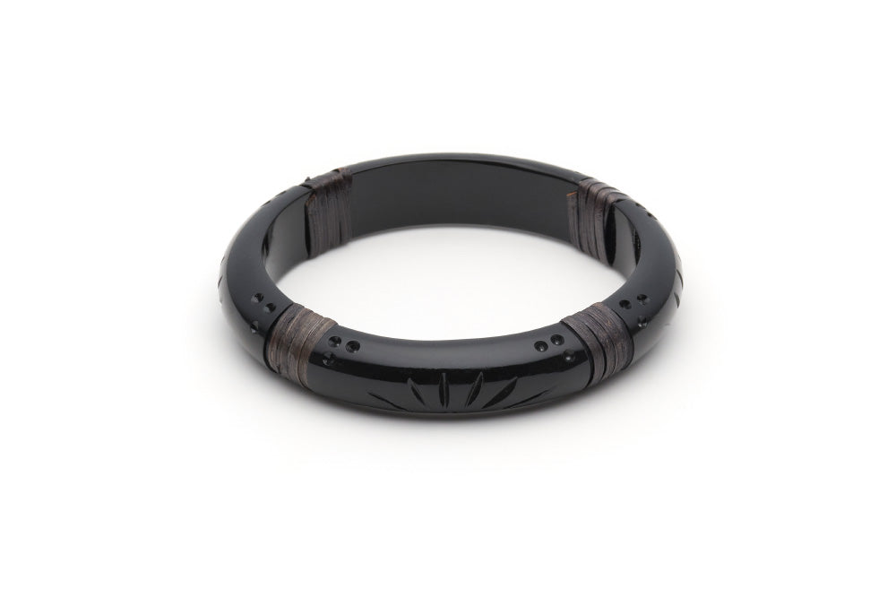 Splendette vintage inspired 1940s 1950s Bakelite Style black carved fakelite Midi Panther Dark Cane Bangle in larger Duchess size