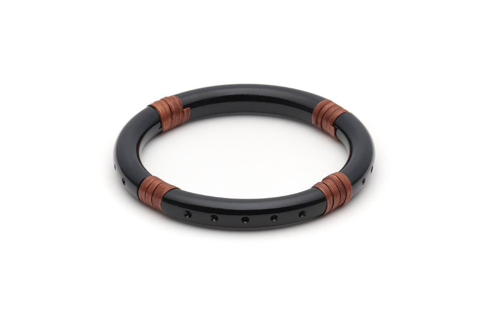 Splendette vintage inspired 1940s 1950s Bakelite Style black carved fakelite Narrow Panther Mid Cane Bangle in larger Duchess size