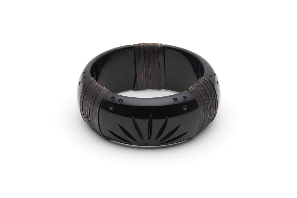 Splendette vintage inspired 1940s 1950s Bakelite Style black carved fakelite Wide Panther Dark Cane Bangle in Classic size