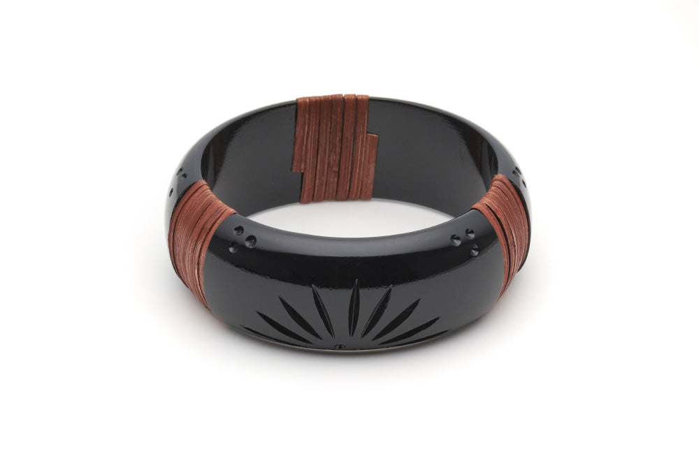 Splendette vintage inspired 1940s 1950s Bakelite Style black carved fakelite Wide Panther Mid Cane Bangle in larger Duchess size