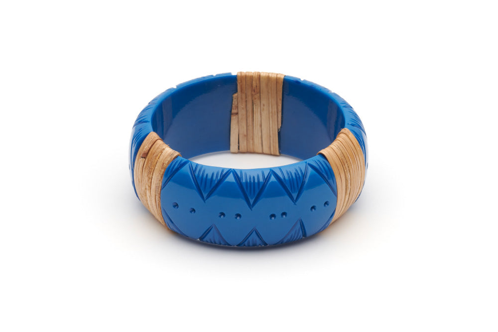 Splendette vintage inspired 1940s 1950s holiday vacation style carved blue fakelite Wide Pacific Light Cane Bangle in Classic size.