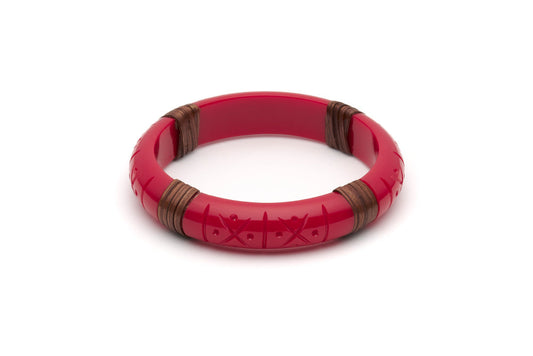 Splendette vintage inspired 1940s 1950s tropical style carved red fakelite Midi Rosella Mid Cane Bangle in larger Duchess size