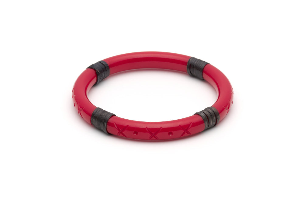 Splendette vintage inspired 1940s 1950s tropical style carved red fakelite Narrow Rosella Dark Cane Bangle in larger Duchess size